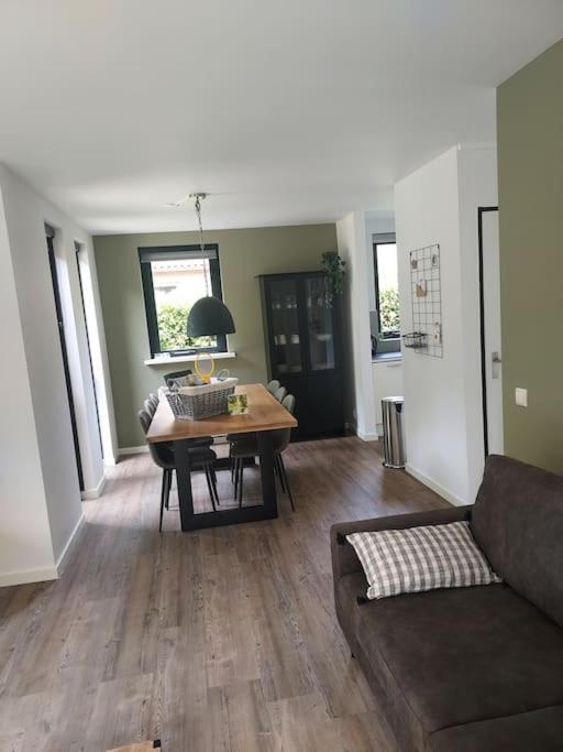 Heerlijk Huys, Vakantievilla Met Prive Tuin Ewijk 外观 照片